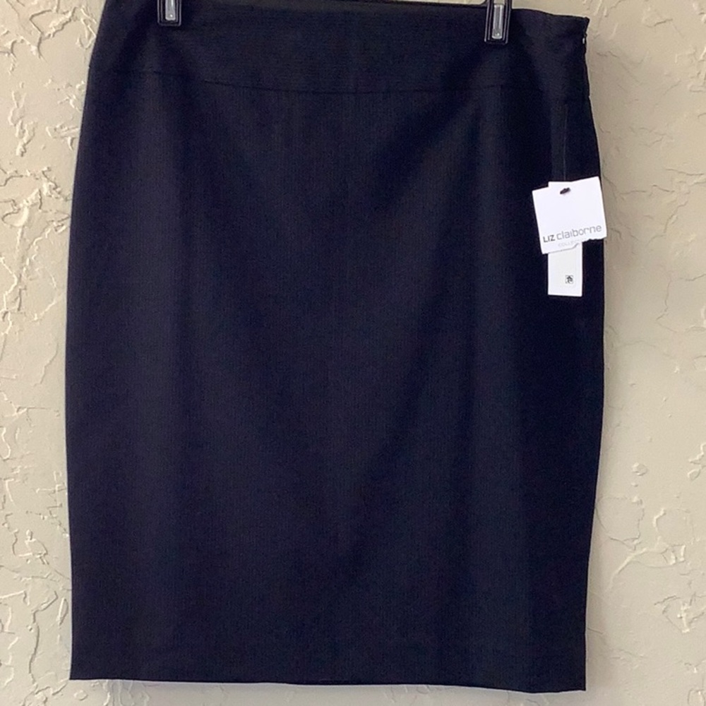 NEW w/tags***Black Pin Strip Pencil Skirt